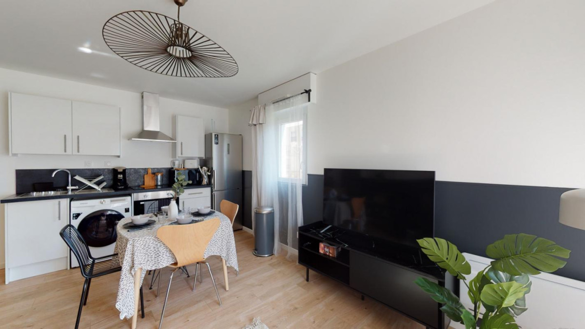 Apartment rental 5 rooms 74m² à 360€ Rouen (76000)