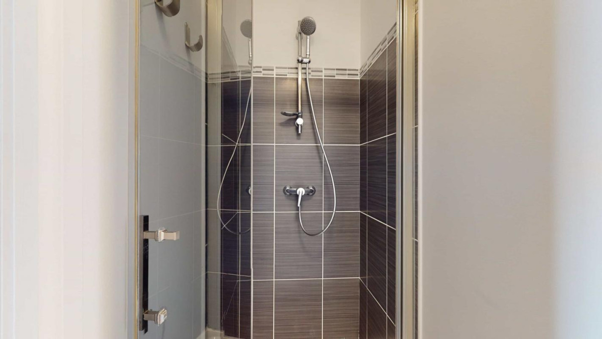 Image d'un location appartement studio de 85m² à bordeaux à 639€ à bordeaux (33200)