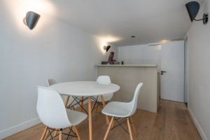 A VENDRE LOCAUX (bureaux + appartement) 88 M²