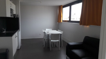 Photo T3 of 35.50m² with 2 bedrooms from 1110 € / month n° 2