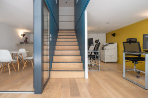 A VENDRE LOCAUX (bureaux + appartement) 88 M²