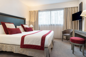 Chambre double de 15m² meublé