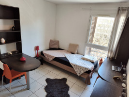 Photo Studio de 19m² à 22m² à Toulon à partir de 465,00€ n° 1