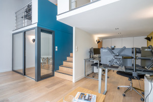 A VENDRE LOCAUX (bureaux + appartement) 88 M²