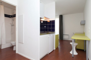 Photo T2 de 40 à 45m² meublé et équipé n° 8