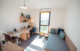 Studio de 18 à 20m² meublé et équipé