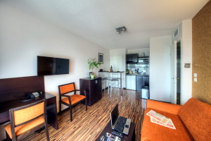 Photo T1 apartment of 35 sqm to € 700 per month n° 5