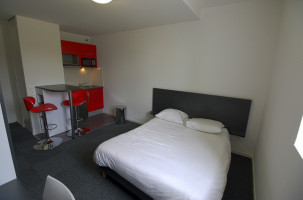 Photo Studio from 20 to 24 sqm with single bed from 445 € per month n° 3