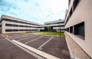 Photo T2 de 31 à 38m² meublé et équipé n° 2