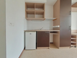 Photo T1 de 18 et 24m² meublé et équipé n° 6