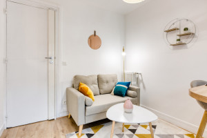 Découvrez ce T2 meublé et lumineux de 19 m² à Paris 20ème