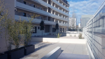 Photo Studio à partir de 19 m² meublé et équipé avec balcon n° 3