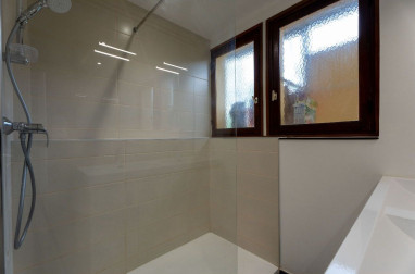 Colocation Haut de Gamme à Pau : 3 Chambres Disponibles dans un T5 Meublé !