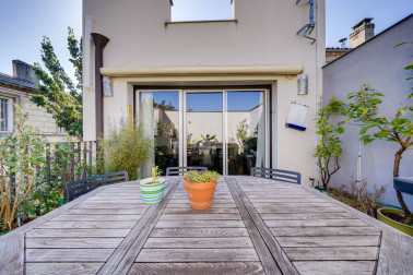 QUARTIER SACRE COEUR - MAISON AVEC TERRASSE
