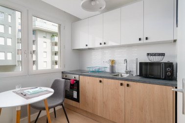 Studio Meublé Entièrement Refait - Avenue Berthelot ✨