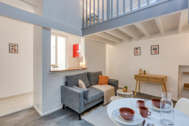 Studio en mezzanine- centre ville de Melun