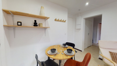 Très beau T3 meublé de 45m², entièrement refait à neuf par un architecte et idéal pour de la colocation