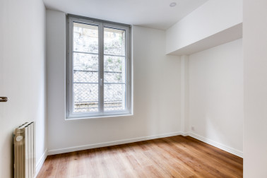 Location T3 - Refait à neuf  - 14 Place du Pont, 95000 PONTOISE