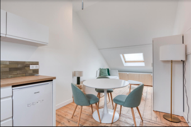 Studio meublé refait à neuf