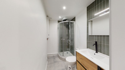 Très beau T5 meublé de 83 m² Boulevard National