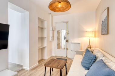 Image 3 de l'annonce : Magnifique T2 à  la Réunion, 75020 Paris, FR