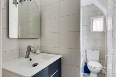 Beau Trois pièces meublé - passage de Clichy 75018 - Colocations acceptées