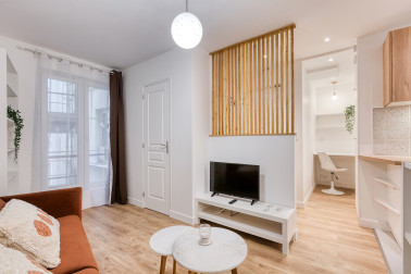 Joli T2 à Paris 75010