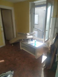A vendre lot de : 3 appartements + 3 places de parking + 7 caves