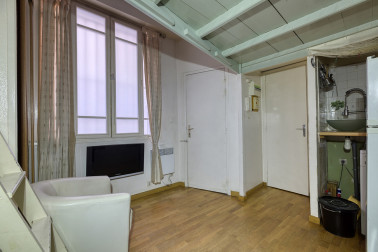 Très beau studio- Rue des Vertus- 75003 Paris