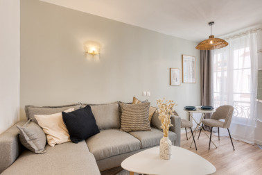 Magnifique T2 refait à neuf - Rue de Sambre et Meuse 75010 - Disponible immédiatement
