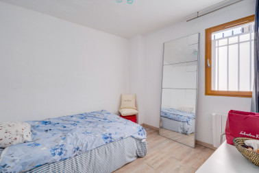 QUARTIER SACRE COEUR - MAISON AVEC TERRASSE
