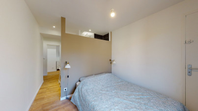 Très beau T5 meublé de 83 m² Boulevard National
