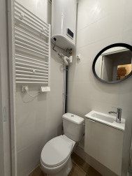 Image 4 de l'annonce : Charmant T2 refait à neuf - 8 Bis, Rue de l'Argonne - 75019 Paris
