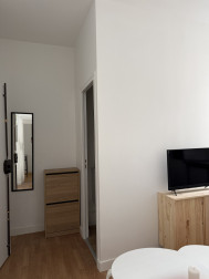 Image 5 de l'annonce : Joli T2 refait à neuf - 8 Bis, Rue de l'Argonne - 75019 Paris