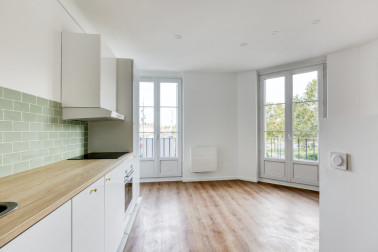 Location T3 - Refait à neuf  - 14 Place du Pont, 95000 PONTOISE