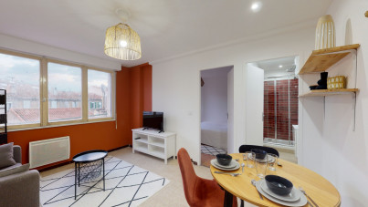 Très beau T3 meublé de 45m², entièrement refait à neuf par un architecte et idéal pour de la colocation