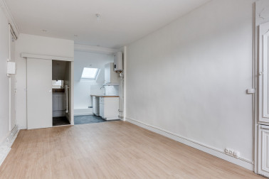 FRAIS D'AGENCE OFFERTS -Un magnifique studio - Place Pierre Semard à Montereau-Fault-Yonne