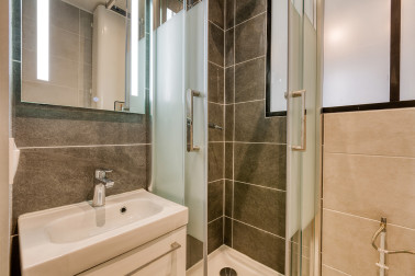 A VENDRE - 2P RENOVE