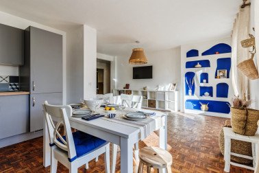 Entièrement rénové appartement de 4 pièces à Nice