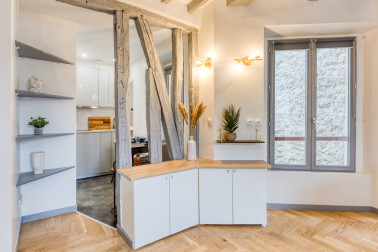 Magnifique studio refait à neuf par architecte - Rue  Cler 75007 - Libre de suite
