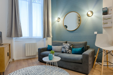 A VENDRE - BEAU STUDIO AVEC MEZZANINE