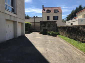 Place de Parking - CORBEIL ESSONNES
