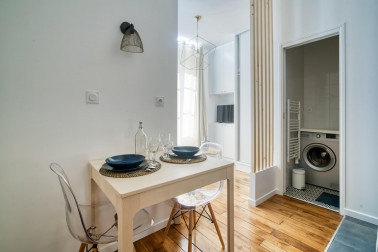 Magnifique studio de 16 m2 entièrement refait à neuf, tout proche de la place Jean Macé Lyon!