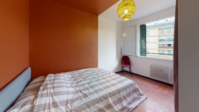 Très beau T3 meublé de 45m², entièrement refait à neuf par un architecte et idéal pour de la colocation