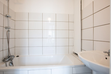 Studio - A Louer - 77 Av. du président Wilson, 93210 Saint - Denis