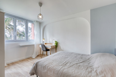 Magnifique T5 Refait à Neuf - Location à la chambre - 94230 CACHAN