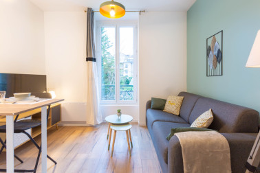 Joli T1 refait à neuf - Rue des Fabriques avec une place de parking