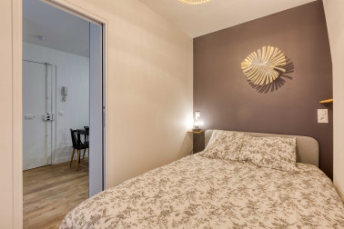 Paris 10e : Votre T3 Meublé, Idéal Colocation, au Cœur de la Ville Lumière