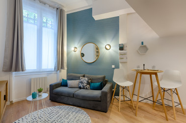 A VENDRE - BEAU STUDIO AVEC MEZZANINE