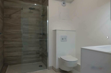À vendre : Appartement  T2 de 46 m² avec balcon, ascenseur et parking